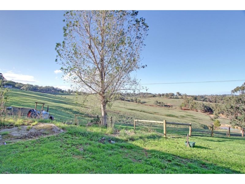 265 Schoolhouse Road, Woori Yallock VIC 3139