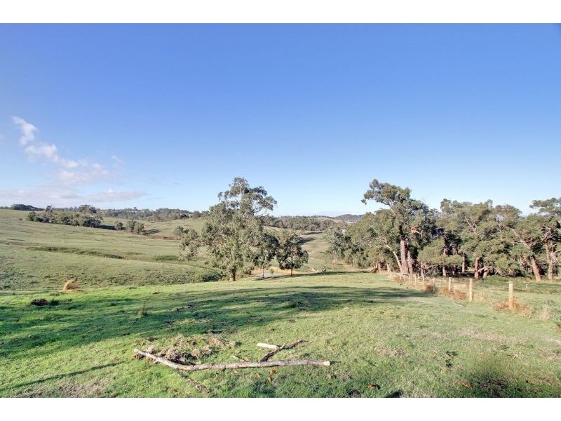 265 Schoolhouse Road, Woori Yallock VIC 3139