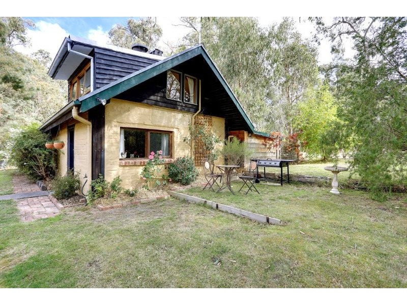10 Fords Road, Gruyere VIC 3770