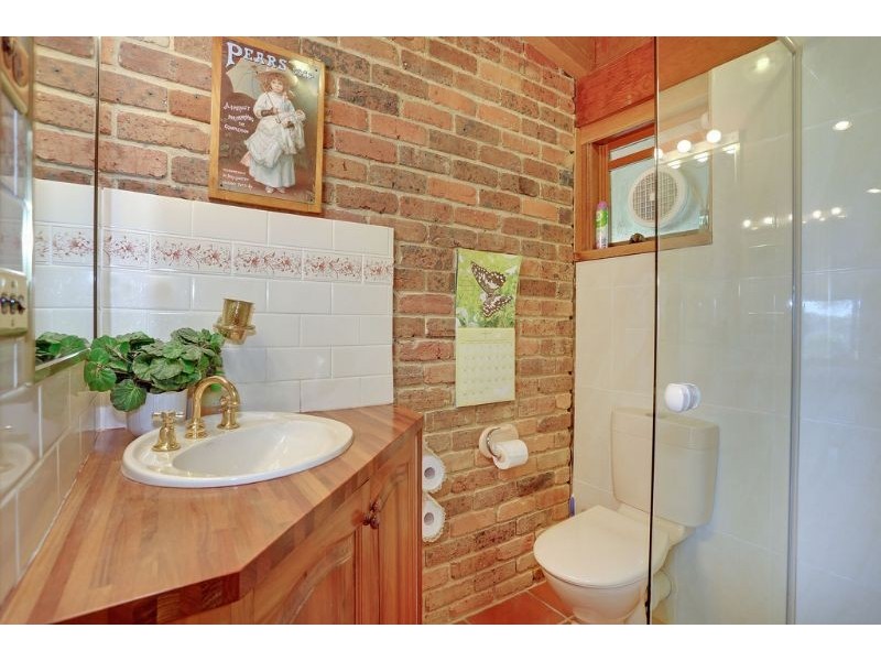 10 Fords Road, Gruyere VIC 3770