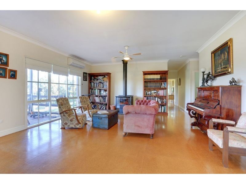 810 Gembrook Road, Hoddles Creek VIC 3139