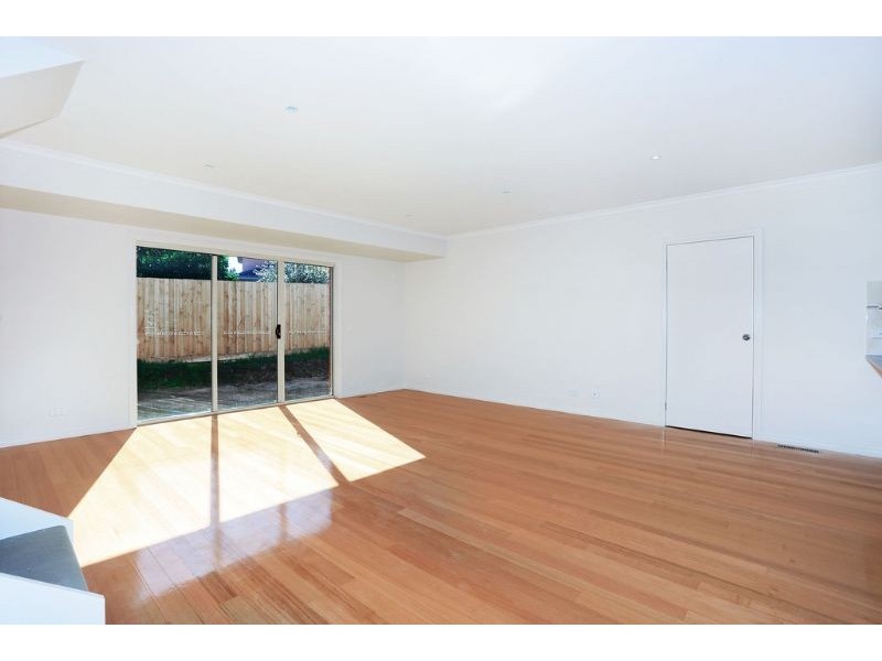 2/3 Elizabeth Court, Ringwood East VIC 3135