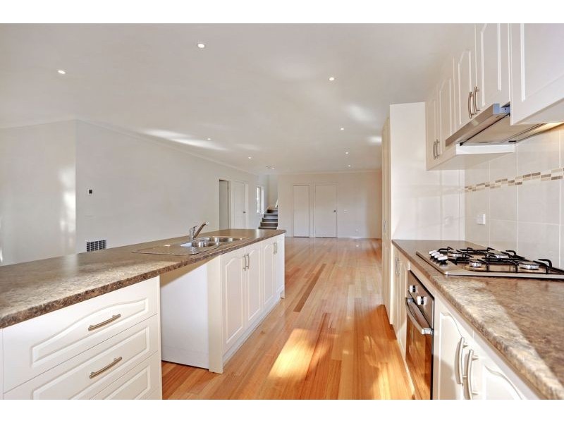 3/3 Elizabeth Court, Ringwood East VIC 3135