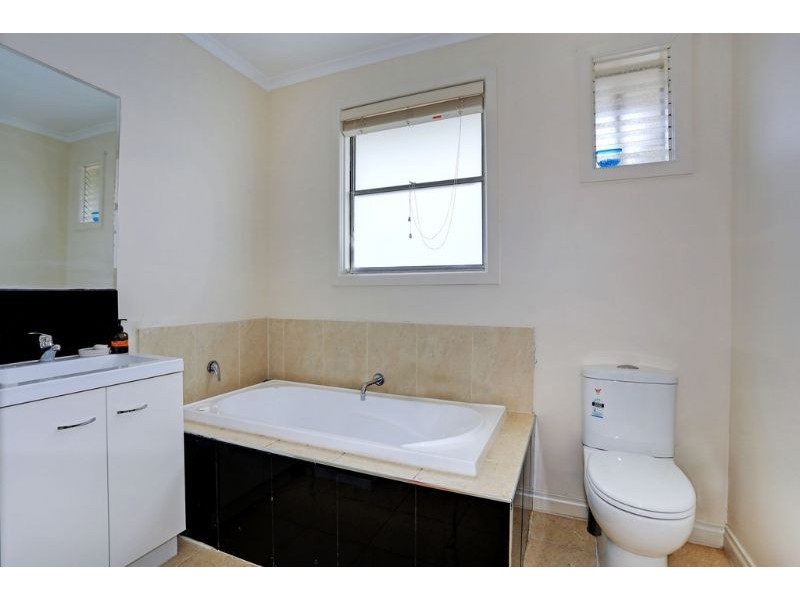 32 Albert Road, Lilydale VIC 3140