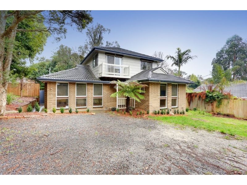 11 Kemp Avenue, Mount Evelyn VIC 3796