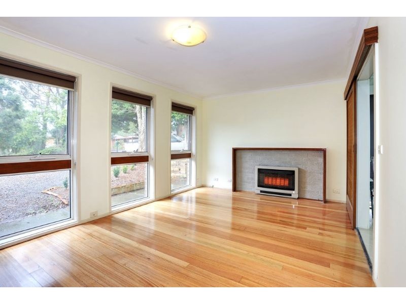 11 Kemp Avenue, Mount Evelyn VIC 3796