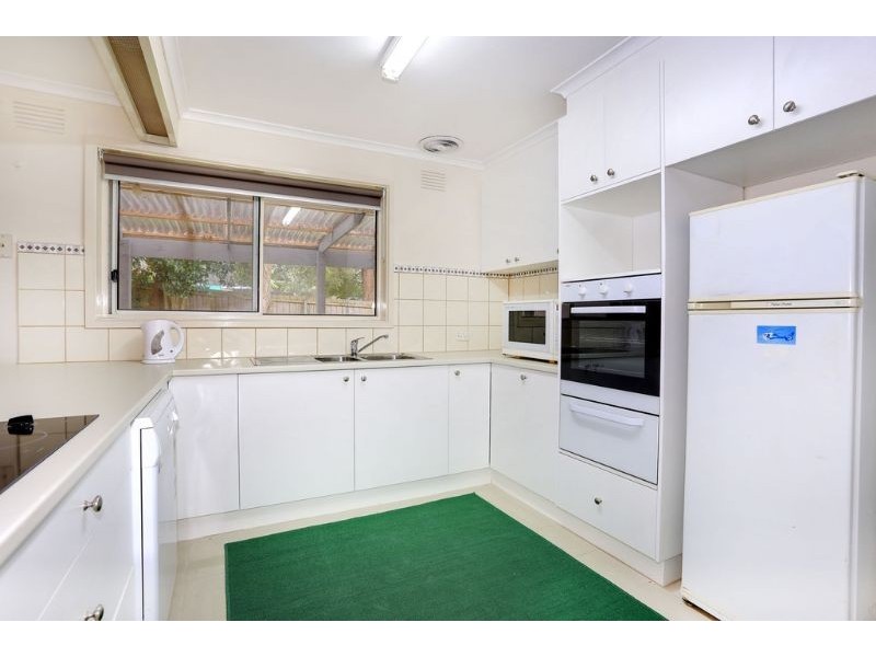 11 Kemp Avenue, Mount Evelyn VIC 3796