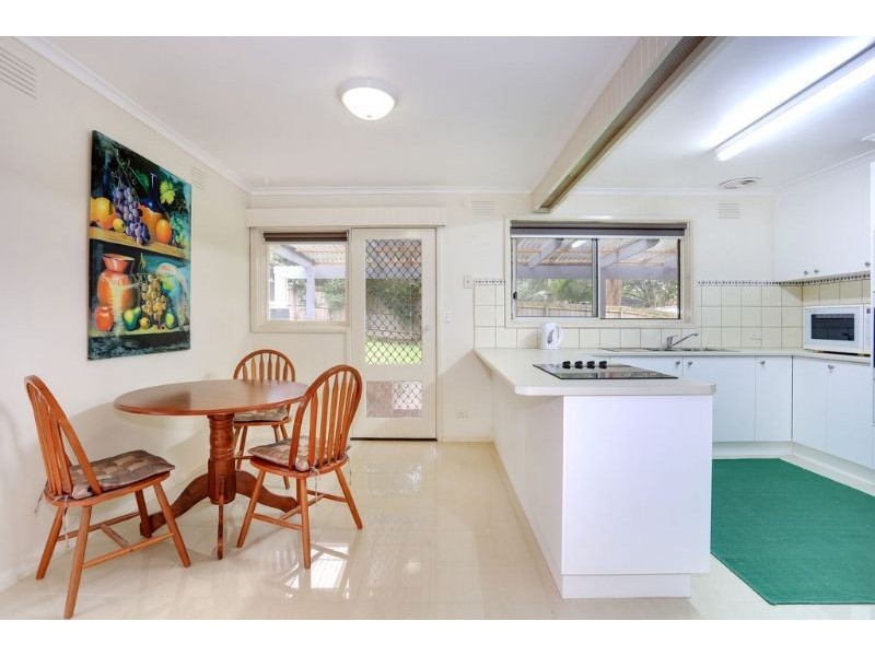 11 Kemp Avenue, Mount Evelyn VIC 3796