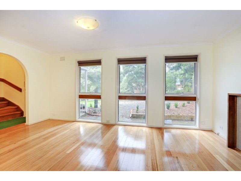 11 Kemp Avenue, Mount Evelyn VIC 3796