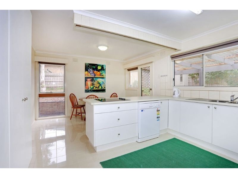 11 Kemp Avenue, Mount Evelyn VIC 3796