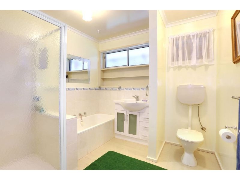 11 Kemp Avenue, Mount Evelyn VIC 3796