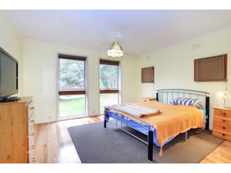 11 Kemp Avenue, Mount Evelyn VIC 3796