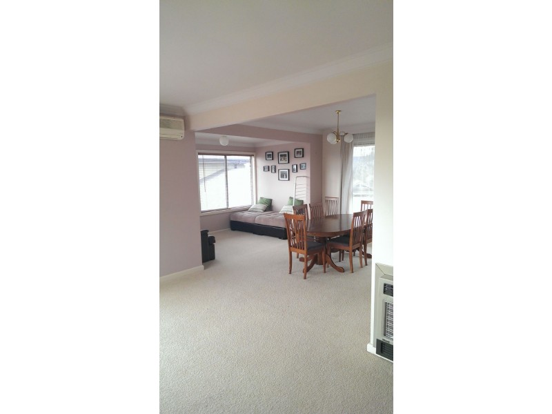 12 Crown Point, Chirnside Park VIC 3116