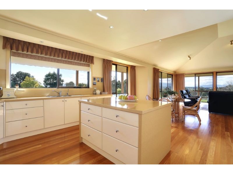 20 Crombie Road, Lilydale VIC 3140