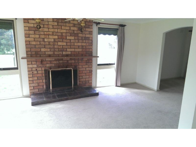 22 Henderson Road, Yarra Glen VIC 3775