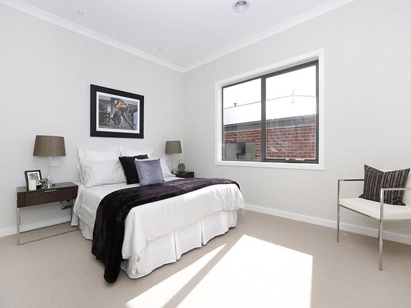 4/63 Victoria Road, Chirnside Park VIC 3116