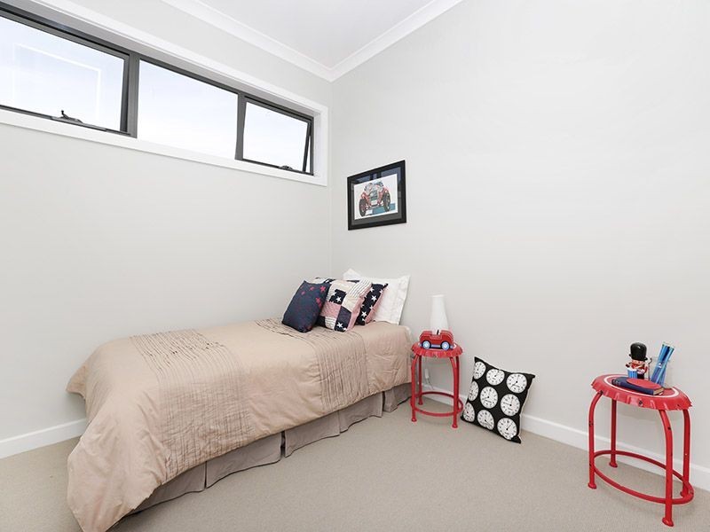 4/63 Victoria Road, Chirnside Park VIC 3116