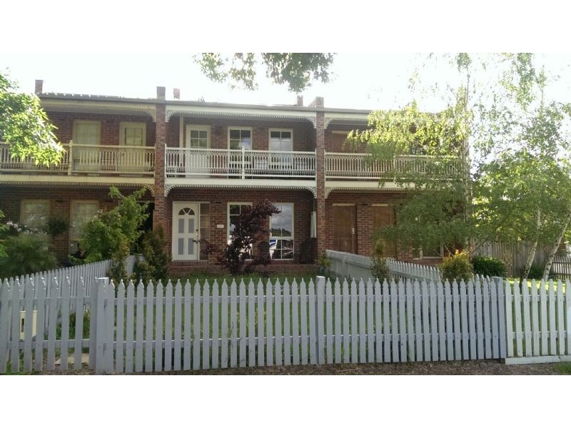 2/61 Cavehill Road, Lilydale VIC 3140