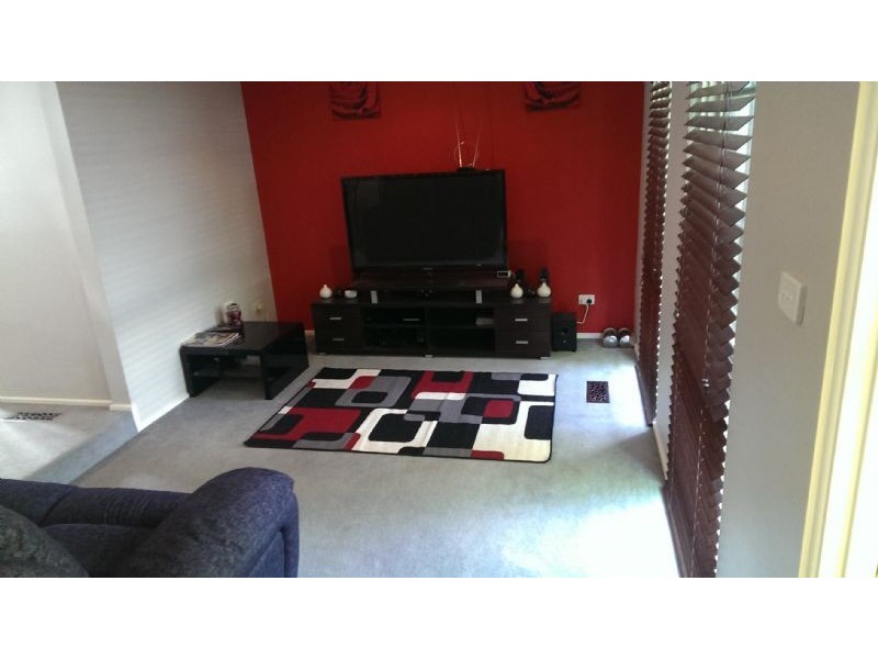 2/61 Cavehill Road, Lilydale VIC 3140