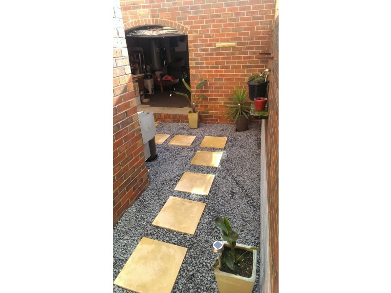 2/61 Cavehill Road, Lilydale VIC 3140