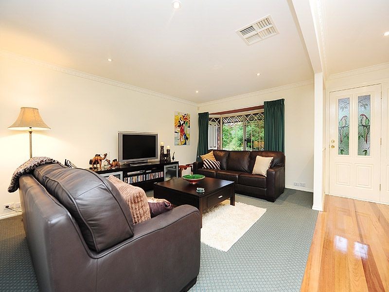 60 Lakeview Drive, Lilydale VIC 3140