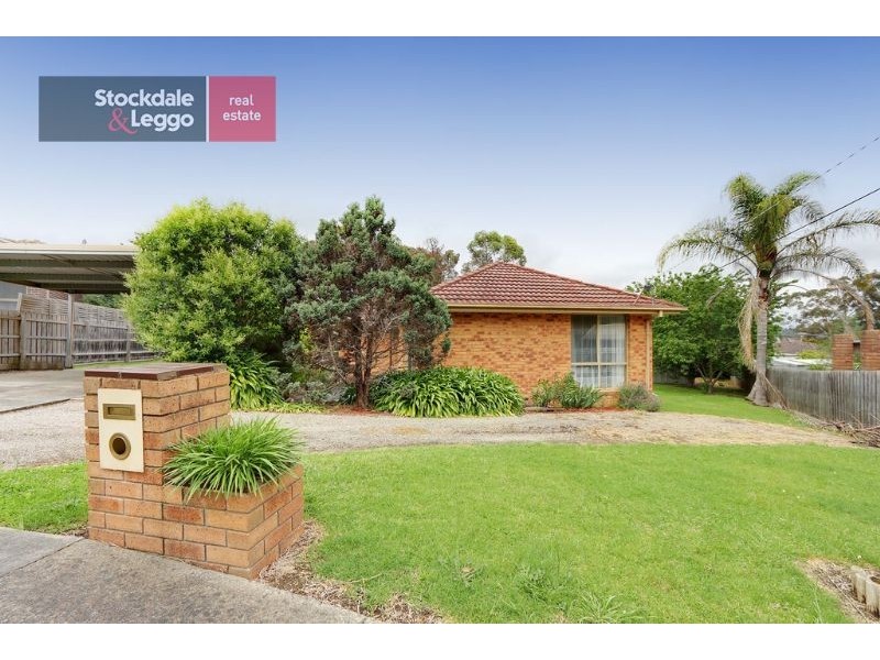 3 Robyn Court, Mooroolbark VIC 3138