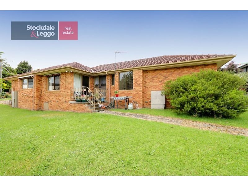 3 Robyn Court, Mooroolbark VIC 3138