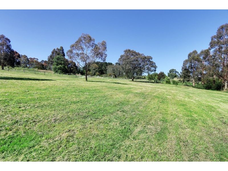29 Magnolia Close, Yarra Glen VIC 3775