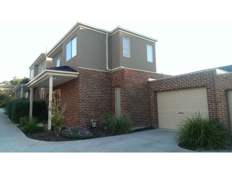 2/196 Hull Road, Mooroolbark VIC 3138