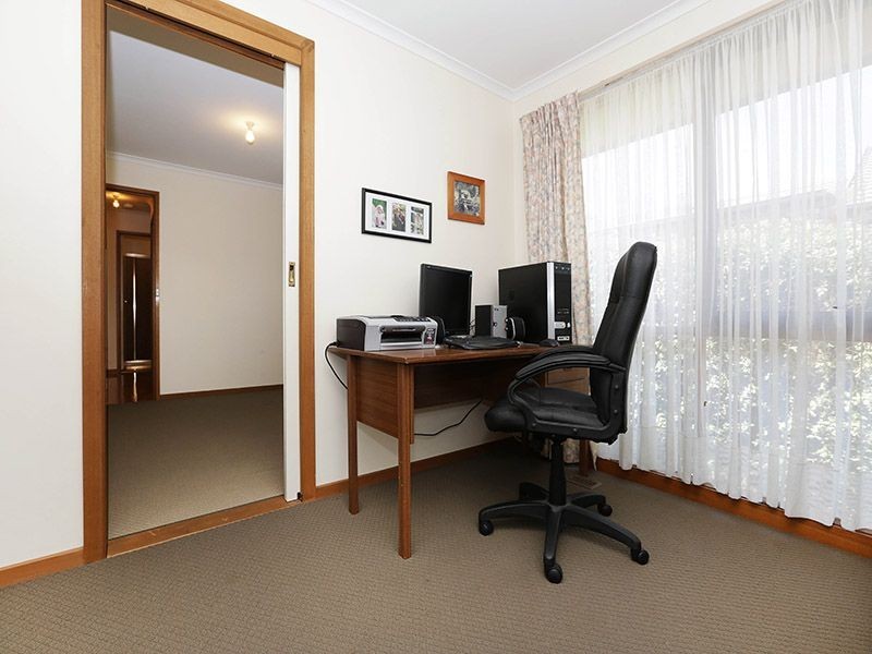 39 Partridge Way, Mooroolbark VIC 3138