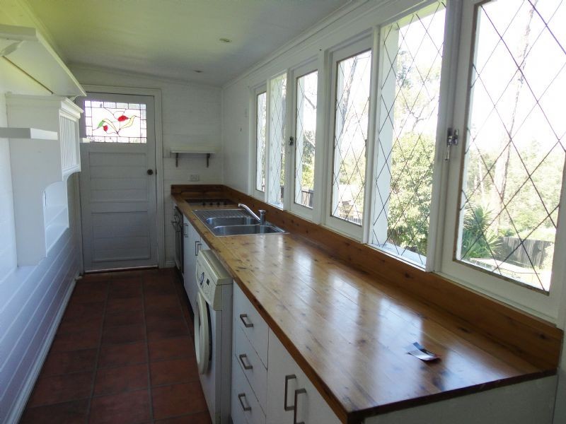 28 Old Warburton Highway, Seville East VIC 3139