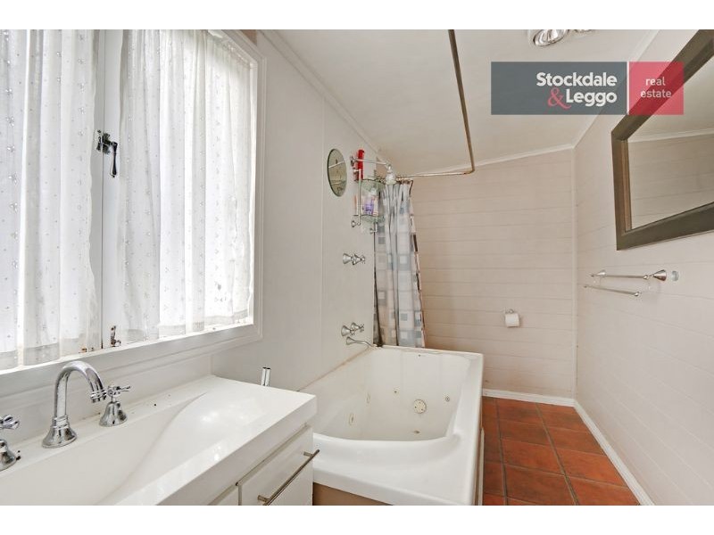 28 Old Warburton Highway, Seville East VIC 3139