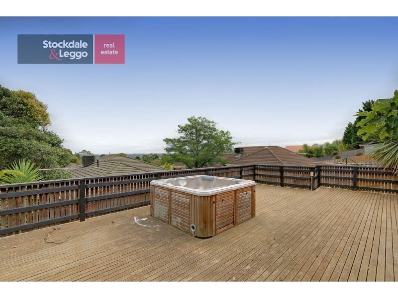 15 Drummer Hill Lane, Mooroolbark VIC 3138