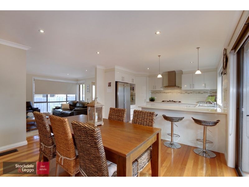 165A Cambridge Road, Mooroolbark VIC 3138