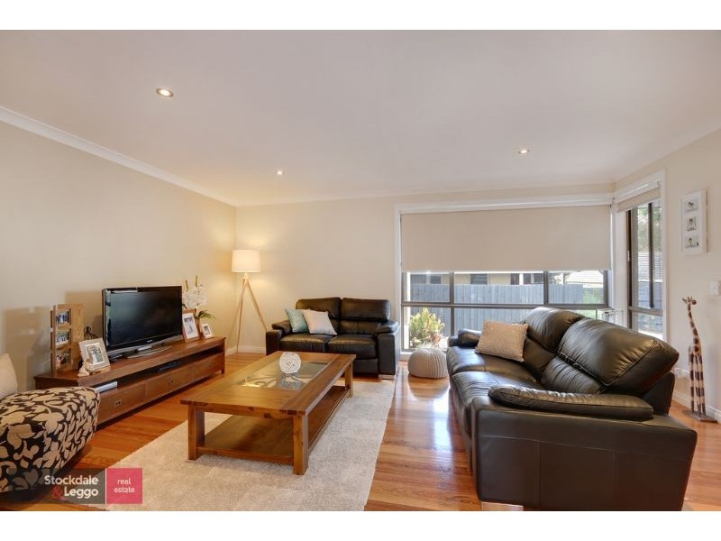 165A Cambridge Road, Mooroolbark VIC 3138
