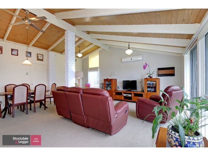 15 Stuart Road, Lilydale VIC 3140