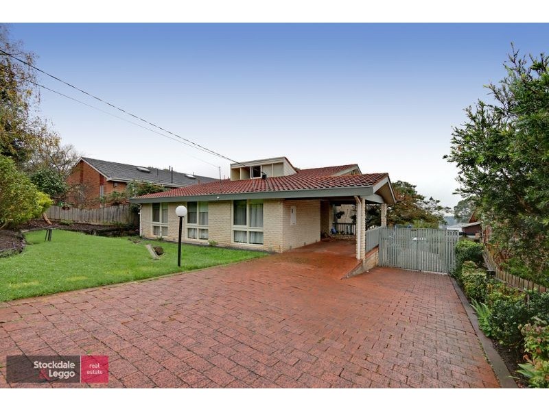 15 Stuart Road, Lilydale VIC 3140