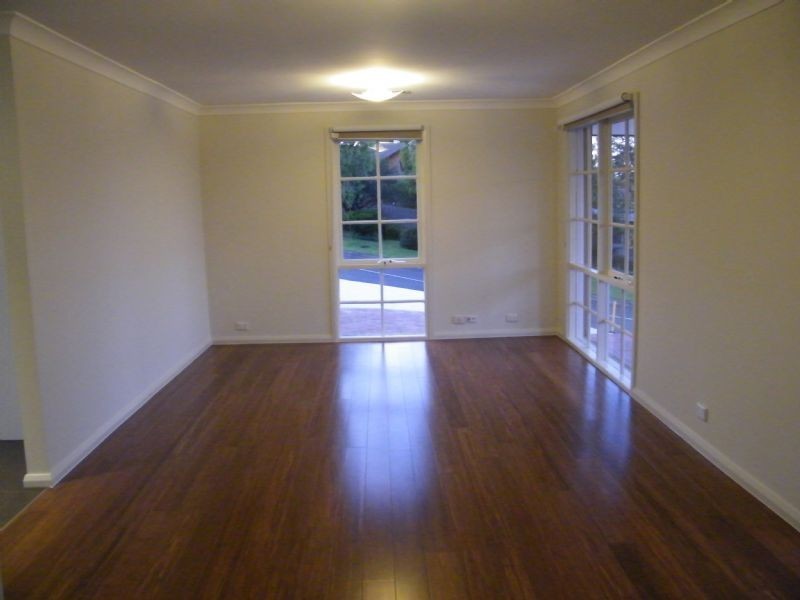 53 Rolling Hills Road, Chirnside Park VIC 3116