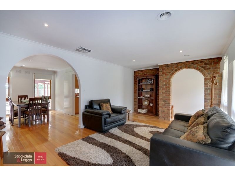 305 Warburton Highway, Wandin North VIC 3139