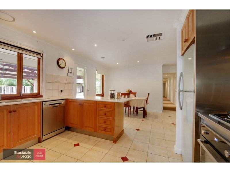 305 Warburton Highway, Wandin North VIC 3139