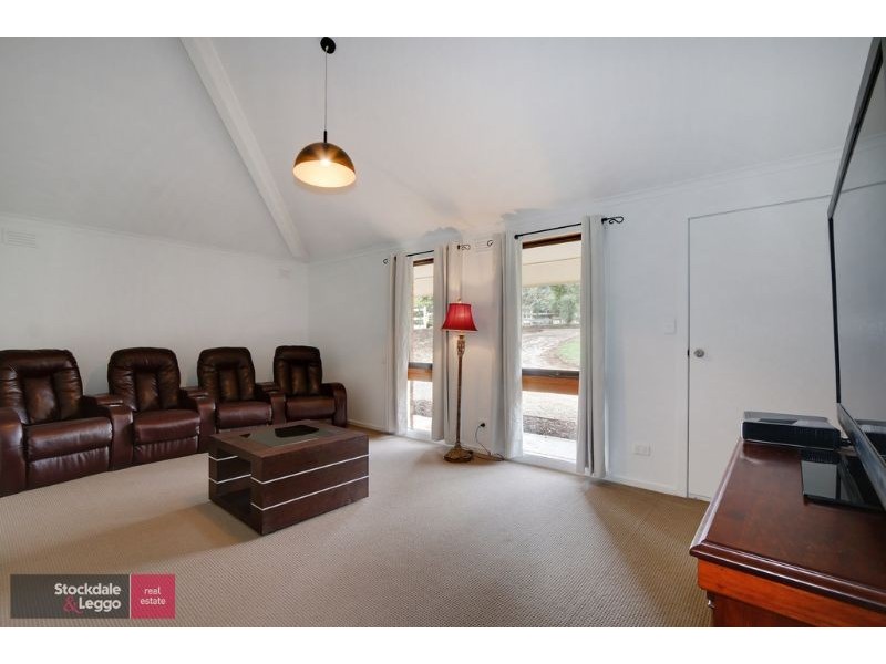 305 Warburton Highway, Wandin North VIC 3139