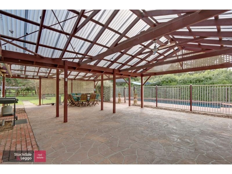 305 Warburton Highway, Wandin North VIC 3139