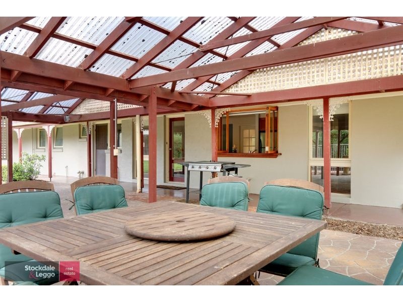 305 Warburton Highway, Wandin North VIC 3139