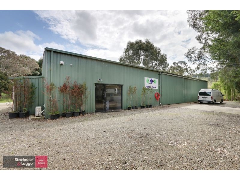 305 Warburton Highway, Wandin North VIC 3139