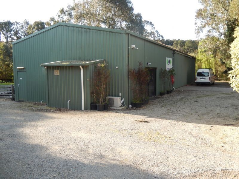 305 Warburton Highway, Wandin North VIC 3139