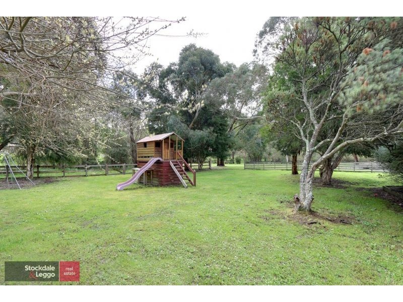 305 Warburton Highway, Wandin North VIC 3139