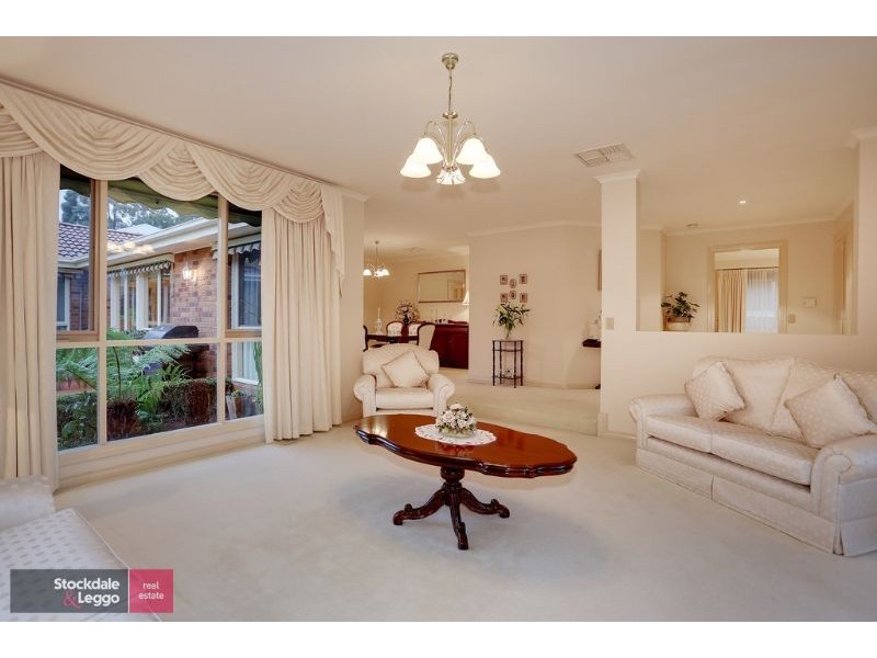 2 Rotherwood Place, Lilydale VIC 3140