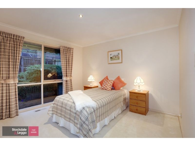 2 Rotherwood Place, Lilydale VIC 3140