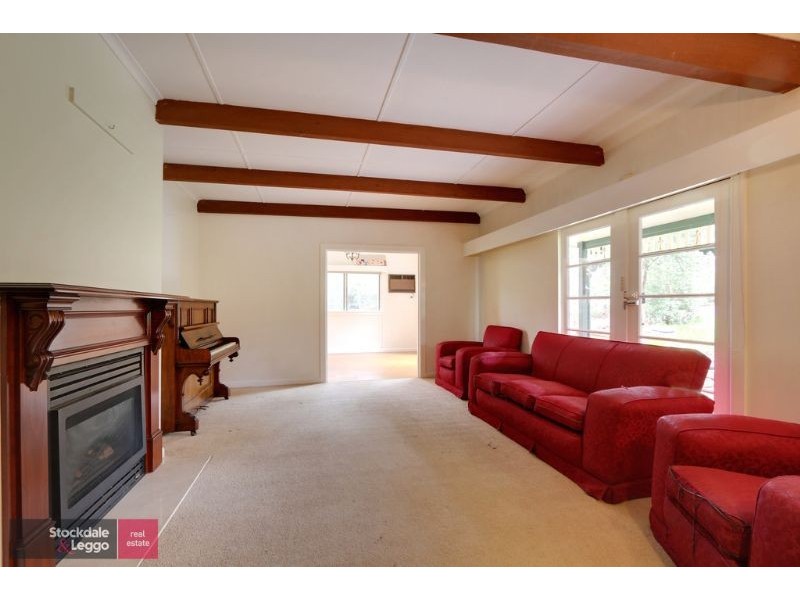 17 Stradbroke Road, Montrose VIC 3765