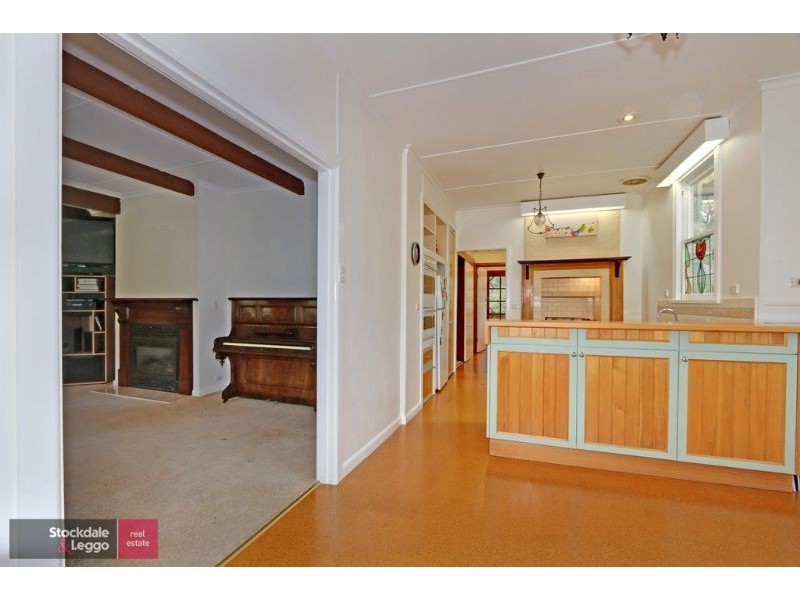 17 Stradbroke Road, Montrose VIC 3765